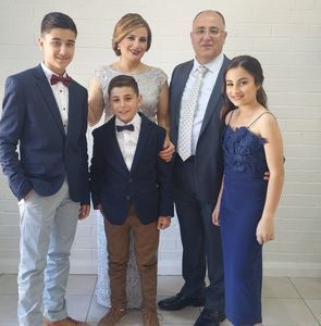 Meet your Posher, Dianora